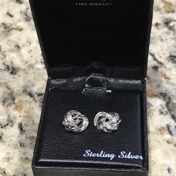 🎉 HP 🎉 Diamond Love Knot Stud Earrings in SS - Picture 4 of 7